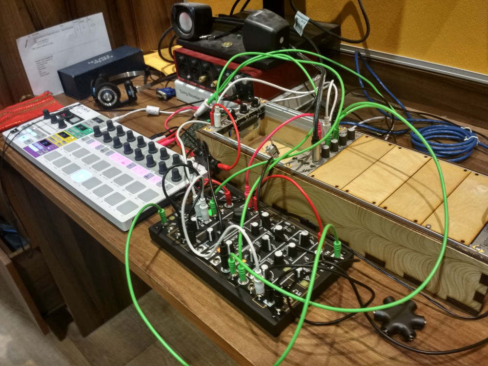 Jamming with my new eurorack case.